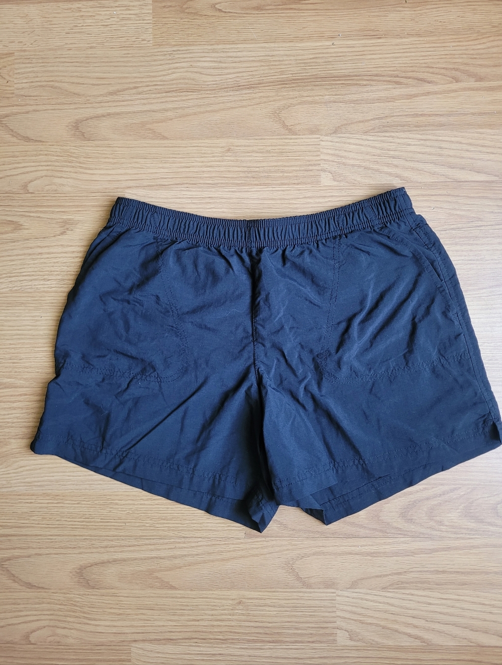 Columbia 5L Women's Black Athletic Elastic-Waist Lightweight Shorts